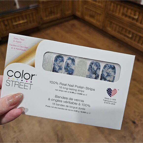 Color Street Nail Polish Strips - In Another Galaxy - Picture 1 of 4